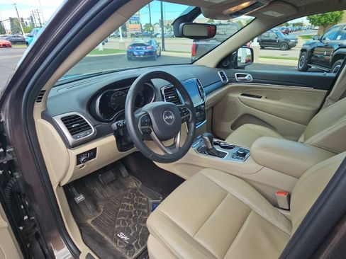 Used 2019 Jeep Grand Cherokee Limited AWD/4WD image 23