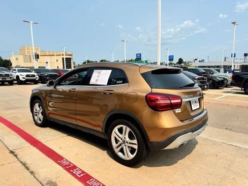 Used 2018 Mercedes-Benz GLA 250 4MATIC image 7