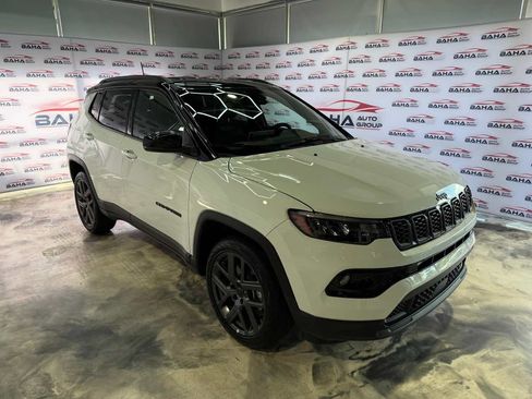 Used 2026 Jeep Compass Limited AWD/4WD image 4