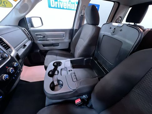 Used 2019 RAM 1500 Warlock AWD/4WD image 26