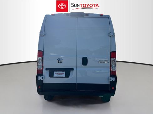 Used 2025 RAM ProMaster 2500 w/ Convenience Group FWD image 5