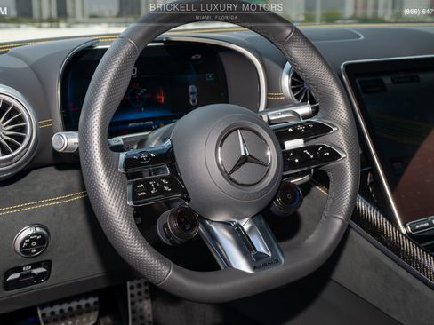 Used 2025 Mercedes-Benz AMG GT 63 image 19