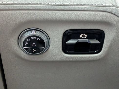 Certified 2023 Mercedes-Benz EQS 580 4MATIC Sedan image 13