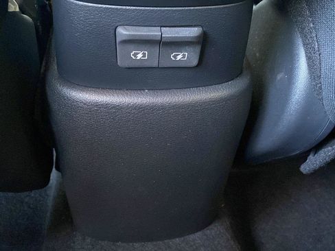 Certified 2025 Nissan Kicks Play S FWD image 18