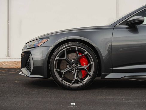 Used 2025 Audi RS 6 performance w/ Executive Package image 3