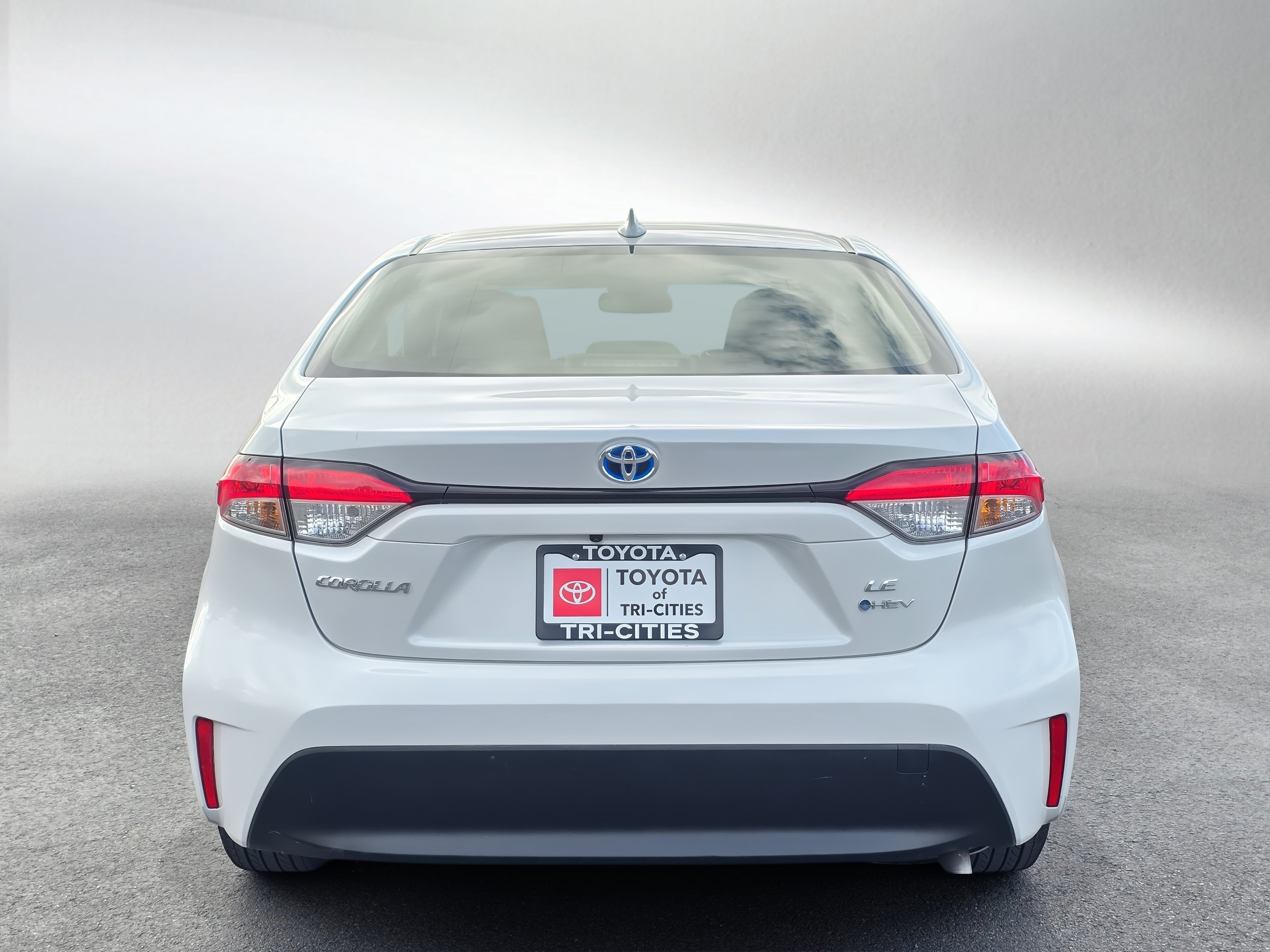 Certified 2025 Toyota Corolla LE w/ LE Premium Package AWD/4WD image 4