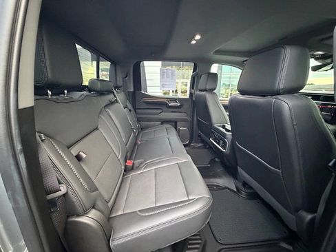 Used 2024 GMC Sierra 1500 Denali w/ Technology Package AWD/4WD image 28