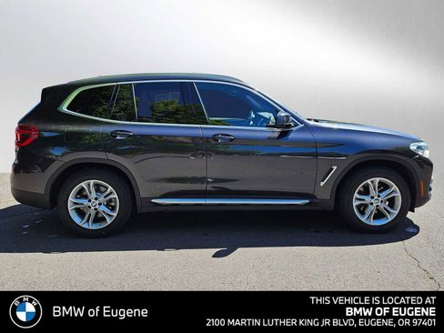 Used 2019 BMW X3 xDrive30i w/ Premium Package AWD/4WD image 2