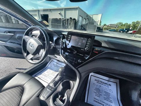 Used 2024 Toyota Camry SE w/ Convenience Package FWD image 10