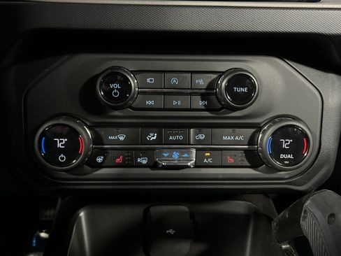 Used 2024 Ford Bronco Raptor w/ Interior Carbon Fiber Pack 6 AWD/4WD image 21