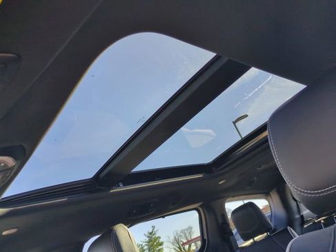 New 2026 Chrysler Pacifica Limited w/ S Appearance Package image 19