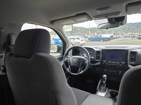 Used 2023 Nissan Frontier S w/ Tow Package image 10