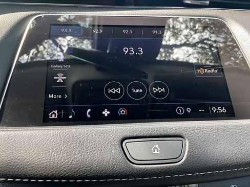 Used 2022 Cadillac XT4 Premium Luxury w/ Safety Alert Package AWD/4WD image 36