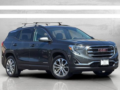 Used 2020 GMC Terrain SLT w/ Preferred Package AWD/4WD image 2