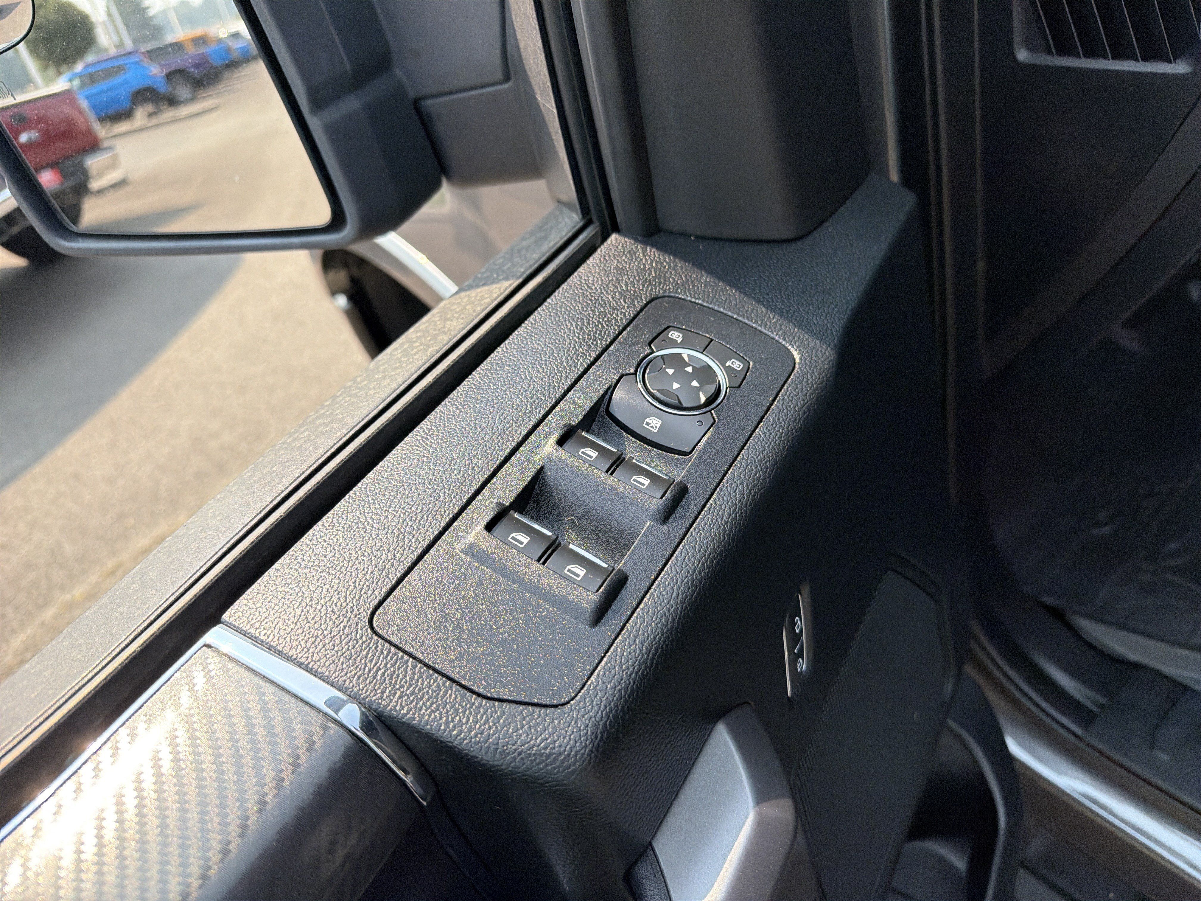 Used 2019 Ford F150 XLT w/ Equipment Group 302A Luxury AWD/4WD image 14