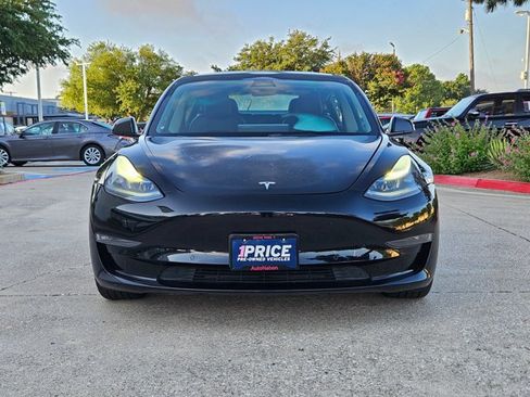 Used 2022 Tesla Model 3 Long Range AWD/4WD image 2
