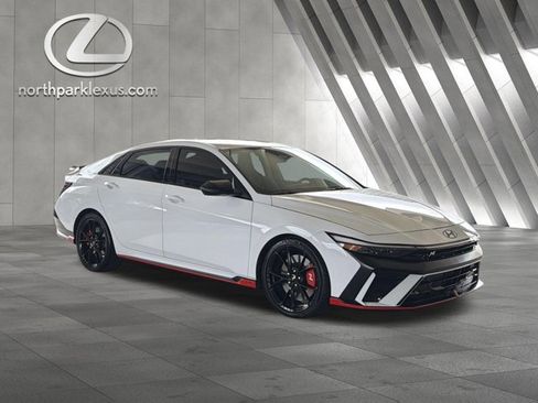 Used 2025 Hyundai Elantra N FWD image 5
