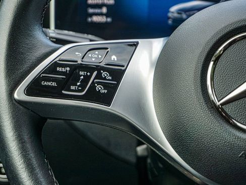 Used 2025 Mercedes-Benz C 300 Sedan image 24