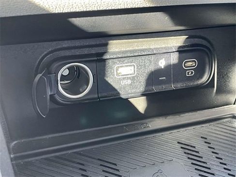 Used 2023 Kia Sportage EX image 37