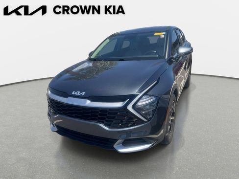 Certified 2023 Kia Sportage EX FWD image 2