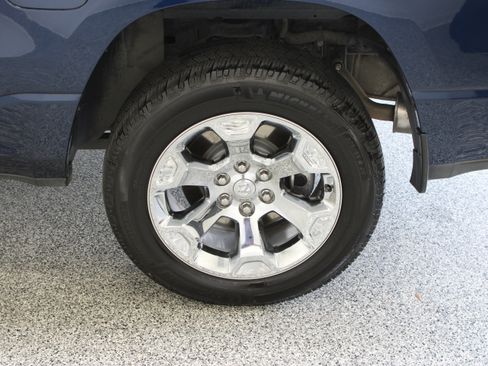 Used 2019 RAM 1500 Big Horn AWD/4WD image 12