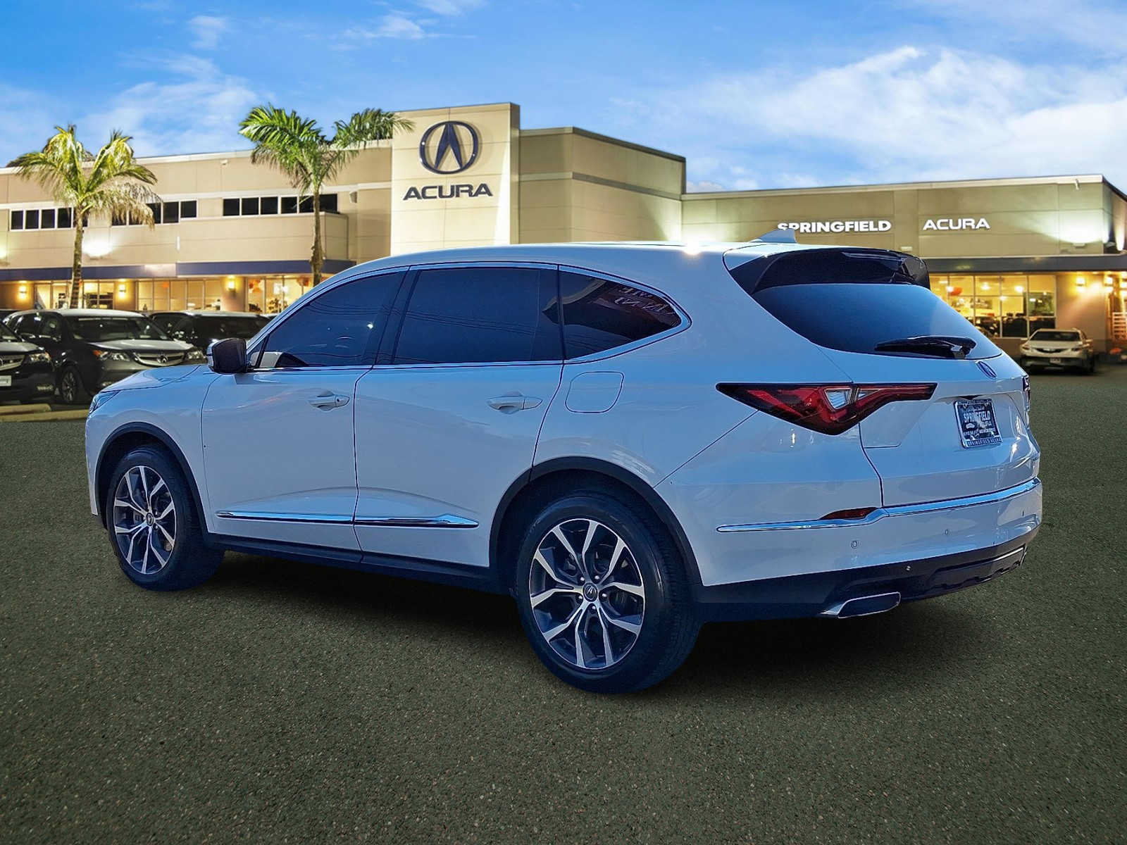 Used 2024 Acura MDX w/ Technology Package AWD/4WD image 4