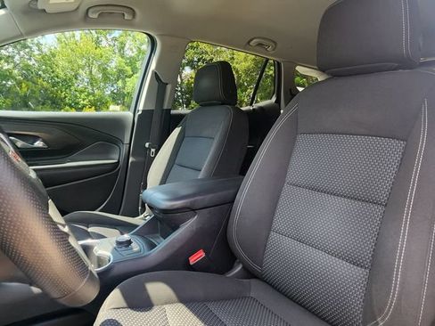 Used 2022 GMC Terrain SLE w/ LPO, Floor Liner Package FWD image 13