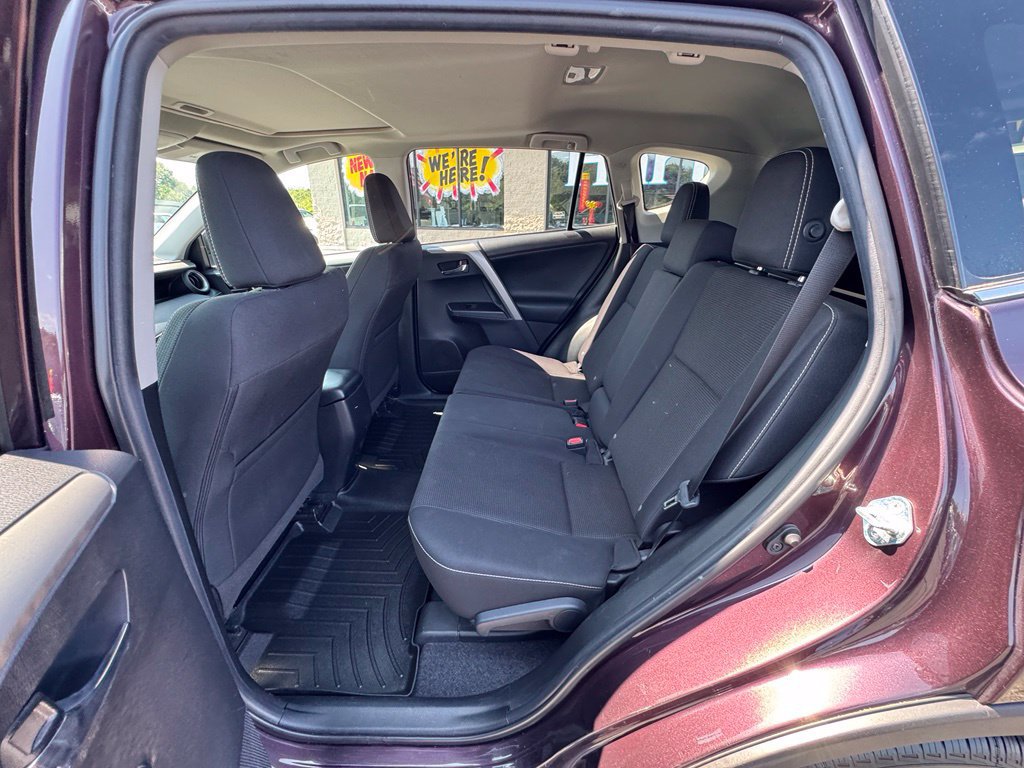 Used 2018 Toyota RAV4 XLE w/ Plus Extra Value Package AWD/4WD image 9
