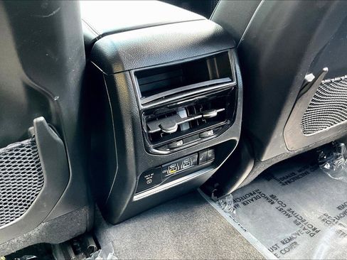 Used 2023 Jeep Grand Cherokee 4WD 4xe image 33