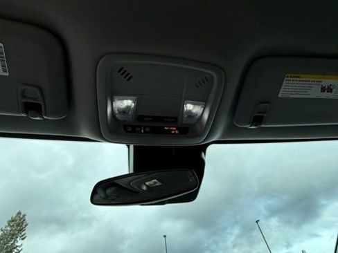 Used 2024 Chevrolet Malibu LT image 21