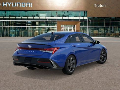 New 2026 Hyundai Elantra Sport image 4