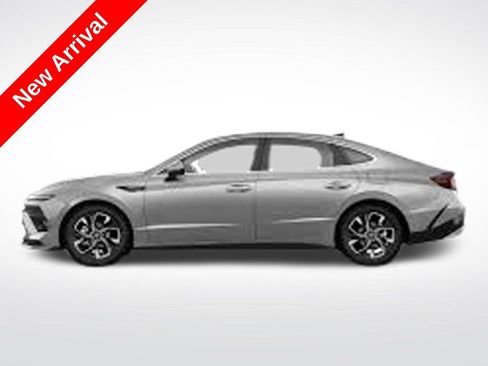 Used 2024 Hyundai Sonata SEL FWD image 1