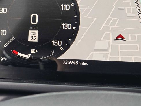 Used 2024 Land Rover Defender 130 X-Dynamic SE image 27