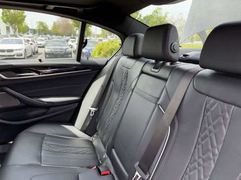 Certified 2023 BMW M550i xDrive w/ Executive Package AWD/4WD image 33