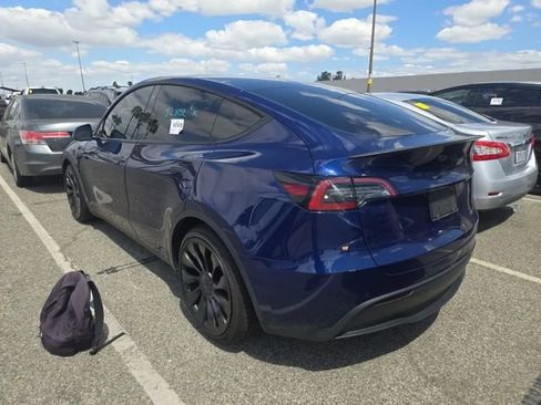 Used 2022 Tesla Model Y Performance AWD/4WD image 2