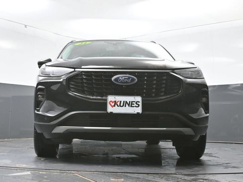 Used 2024 Ford Escape Platinum AWD/4WD image 54