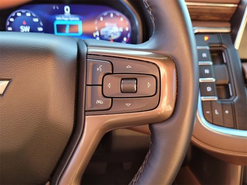 Certified 2024 Chevrolet Suburban High Country image 36