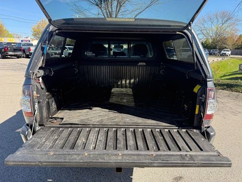 Used 2013 Toyota Tacoma 4x4 Double Cab w/ TRD Off-Road Pkg image 10