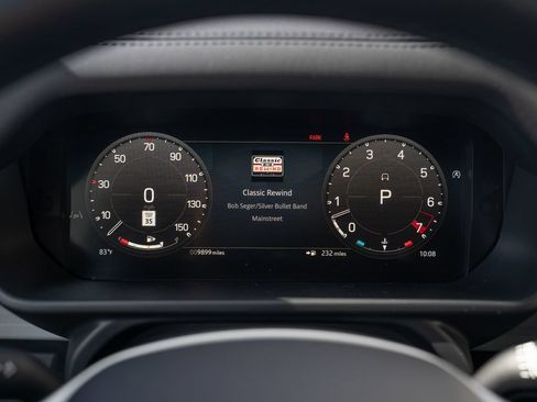 Used 2024 Land Rover Defender 110 SE AWD/4WD image 24