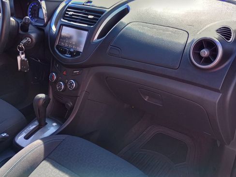 Used 2016 Chevrolet Trax LS AWD/4WD image 21