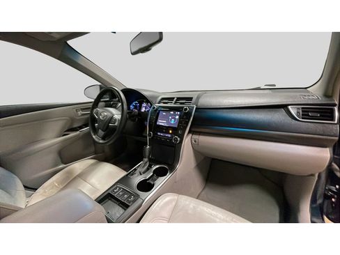 Used 2016 Toyota Camry XLE image 17