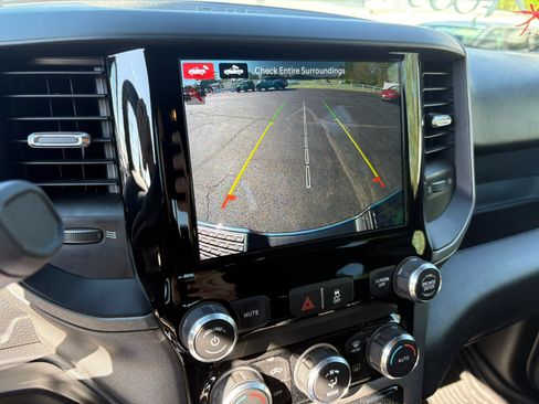 Used 2024 RAM 3500 Tradesman w/ Chrome Appearance Group AWD/4WD image 30