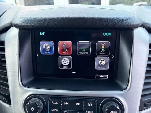 Used 2019 GMC Yukon XL SLT w/ Graphite Performance Edition AWD/4WD image 8