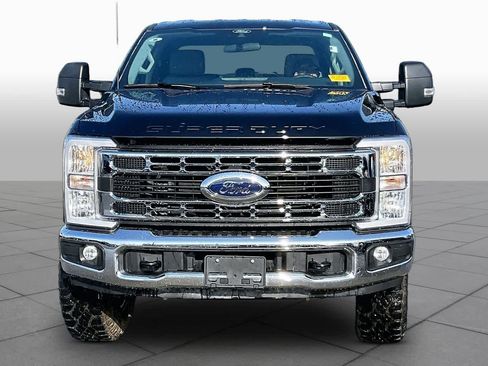Used 2025 Ford F250 XLT w/ Tremor Off-Road Package AWD/4WD image 4