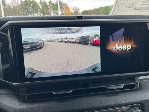 New 2026 Jeep Gladiator Sport image 25