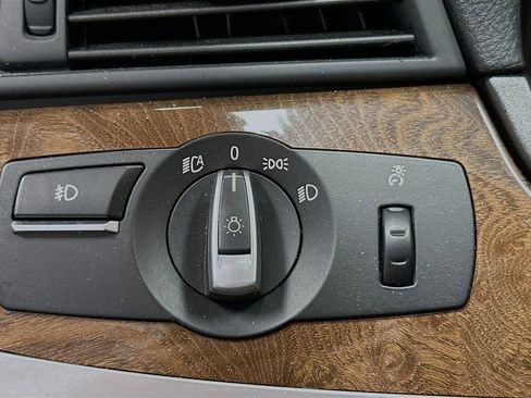 Used 2013 BMW 528i xDrive Sedan image 10