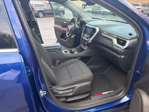 Certified 2023 GMC Acadia SLE w/ Driver Convenience Package image 18