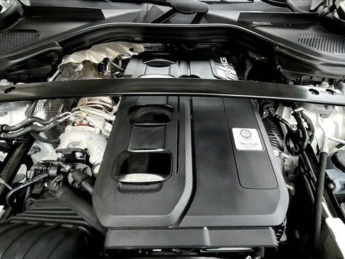 Certified 2025 Mercedes-Benz GLC 43 AMG 4MATIC image 9