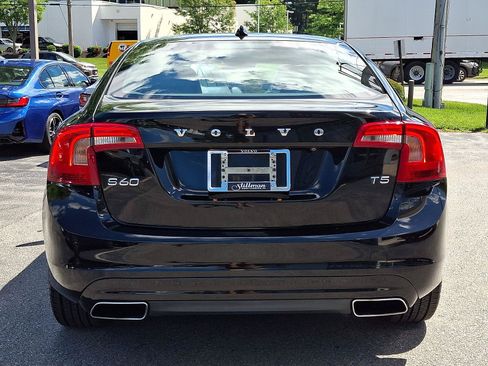 Used 2015 Volvo S60 T5 Premier w/ 19" Sport Package FWD image 5