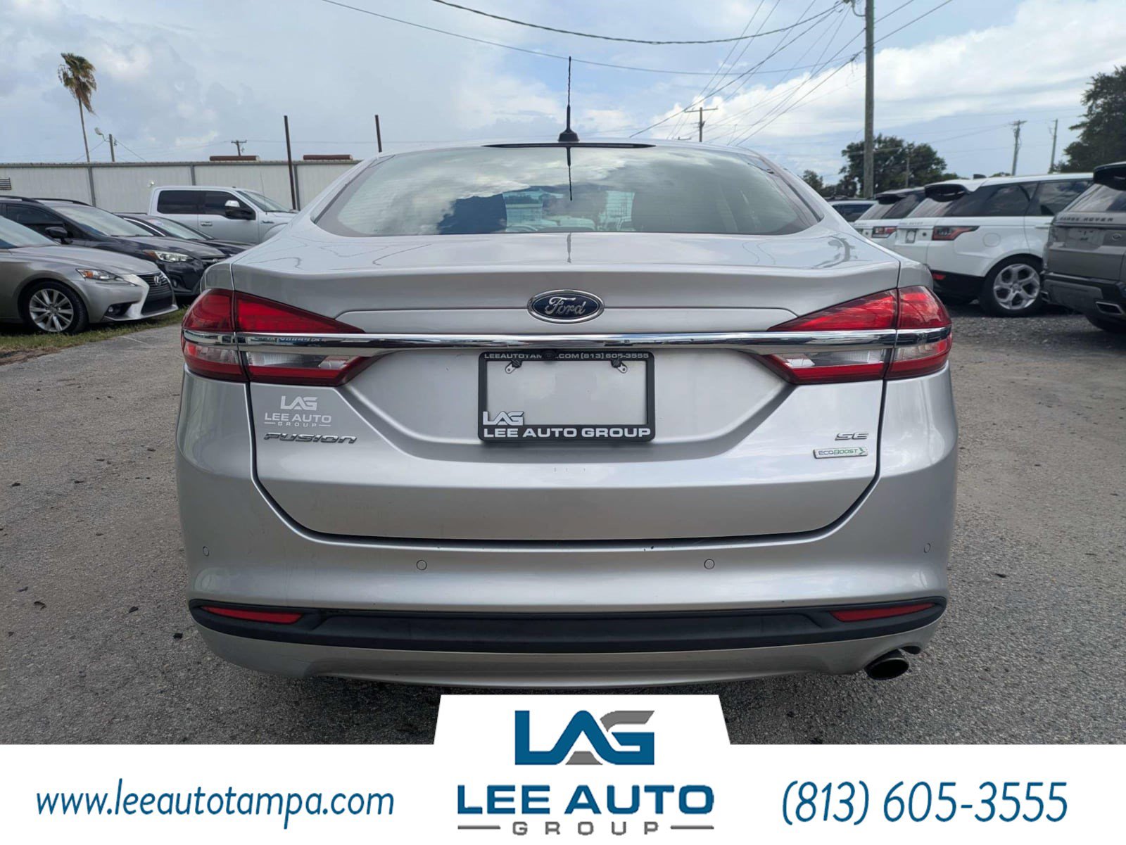 Used 2018 Ford Fusion SE w/ Fusion SE Technology Package FWD image 4
